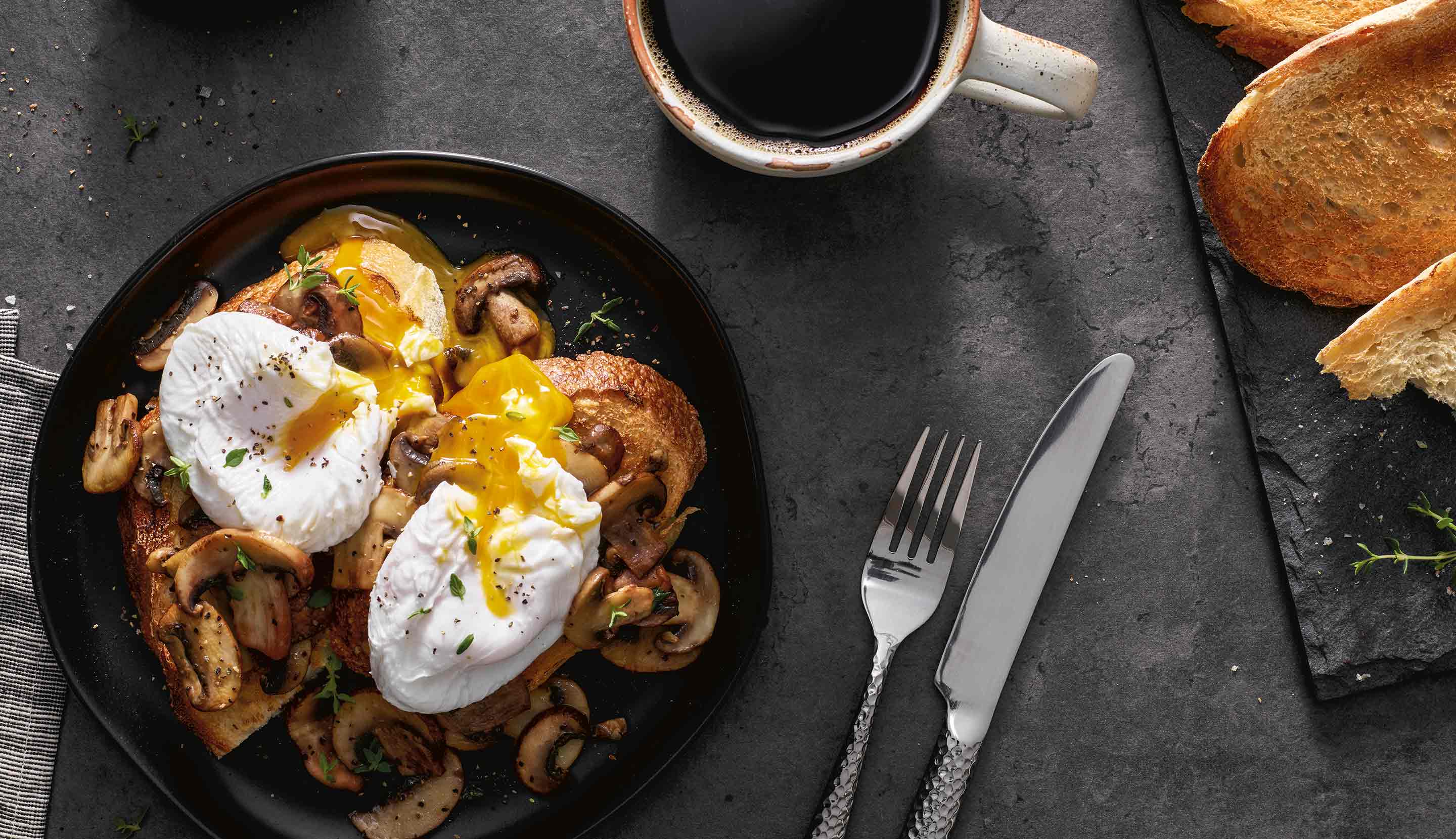 This Viral Video Will Change How You Look At Starbucks Toast - 5995e8w
